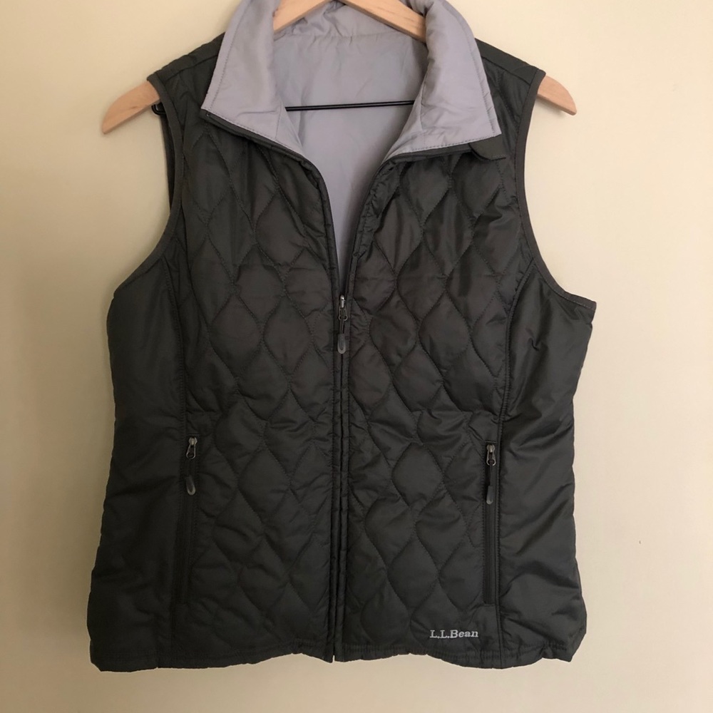 LL Bean reversible puffer vest, dark/light gray, M